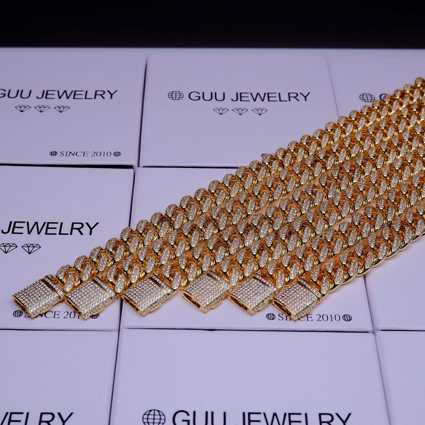 Flip buckle Gold-Plated Iced Cuban Link Chain