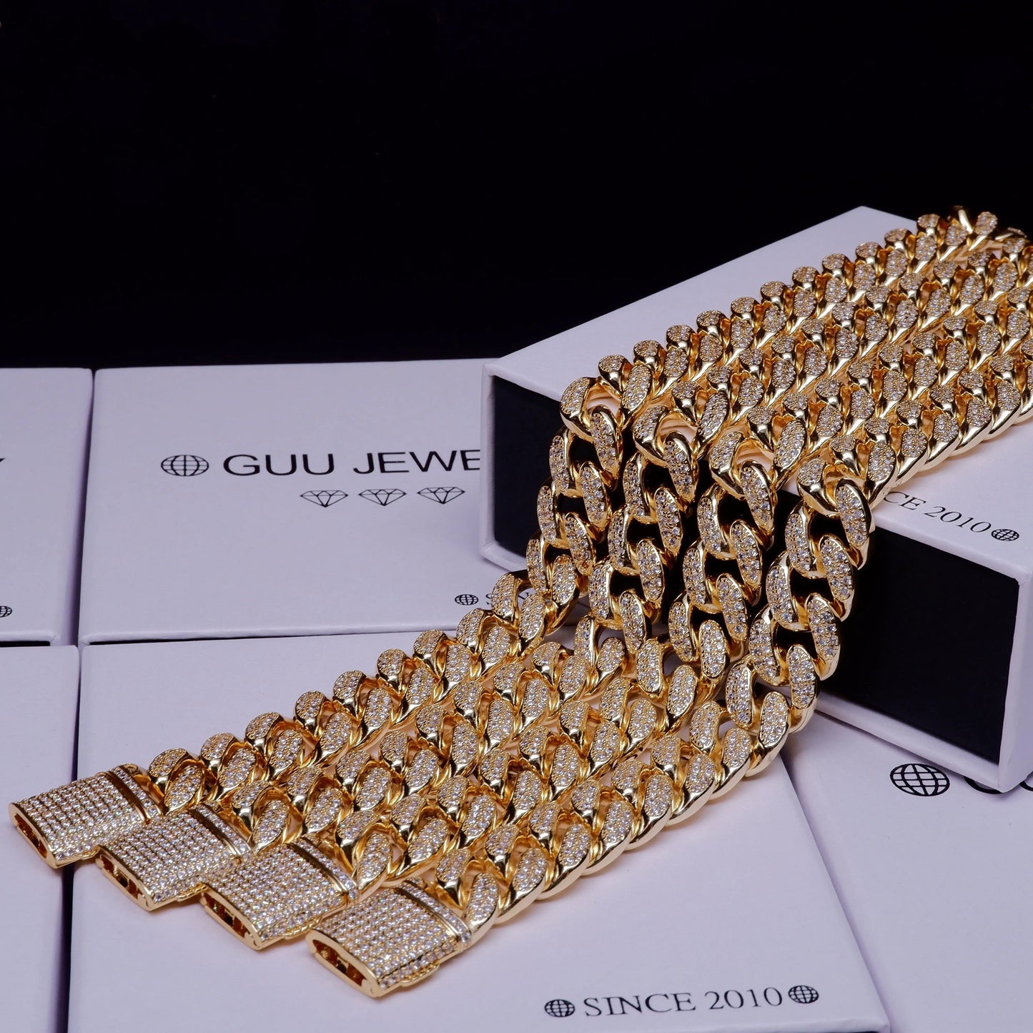 Flip buckle Gold-Plated Iced Cuban Link Chain